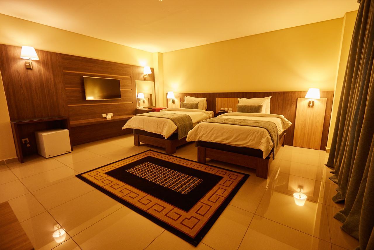 Bristol Palace Hotel Kano Ngoại thất bức ảnh